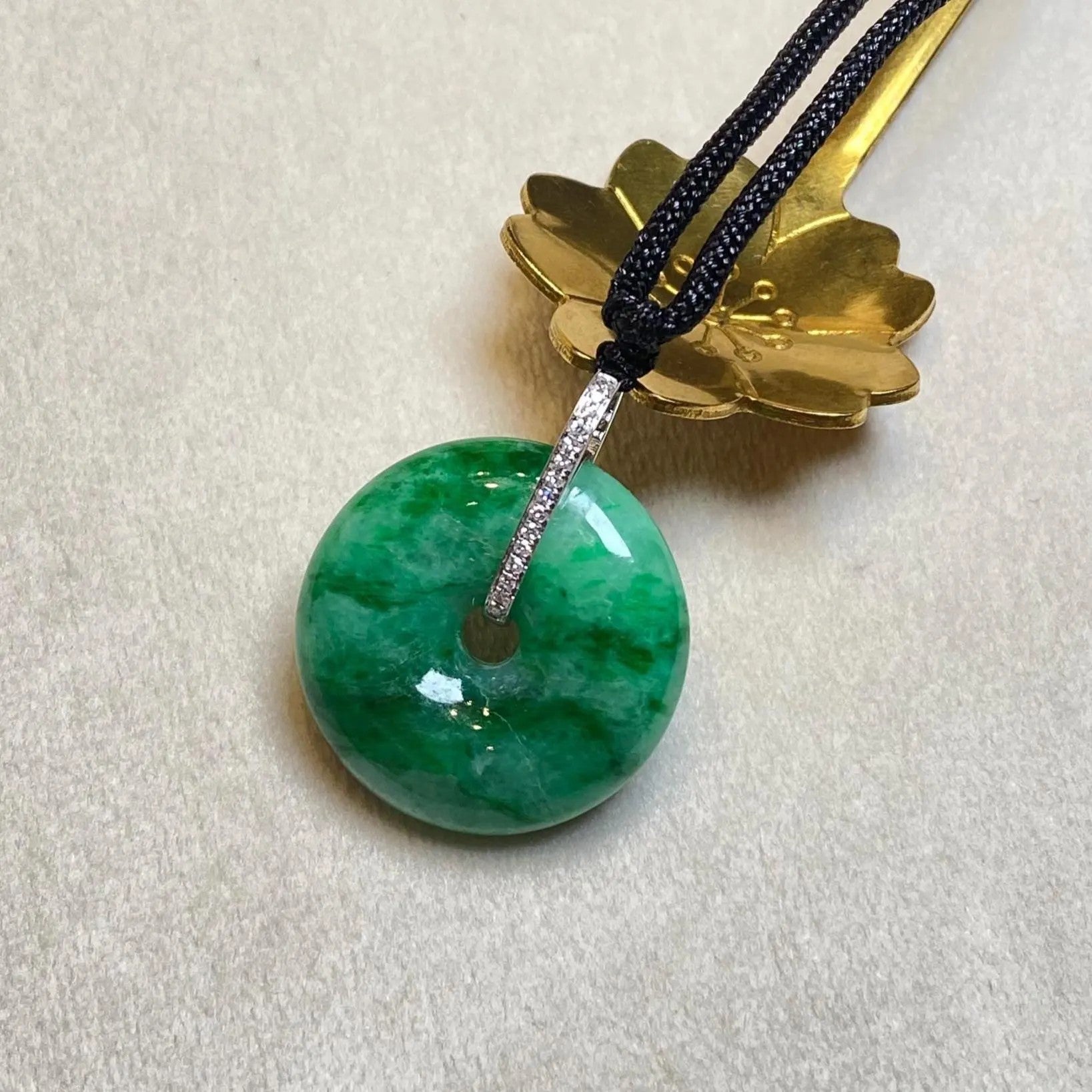 24mm Imperial Green Jade Donut Pendant – 18K White Gold & Diamonds