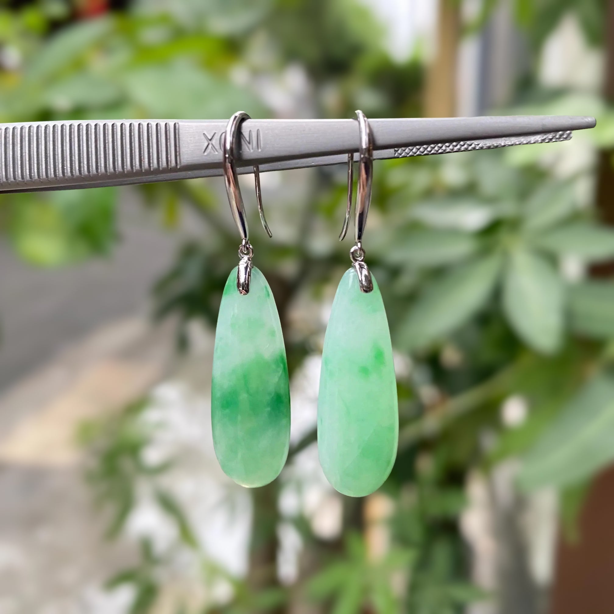 Apple Green Pear-Shaped Drop Jade Earrings in 18k White Gold