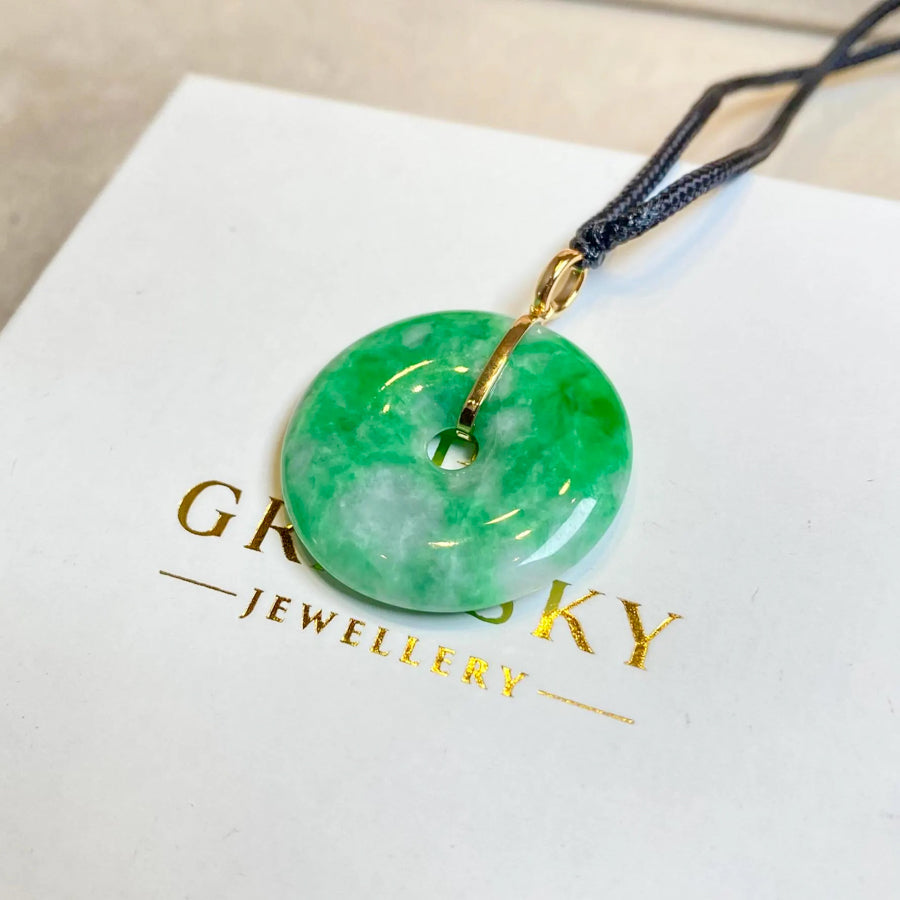 Bright Green Round Disc Jadeite Pendant with 18K Yellow Gold Bail – Natural Type-A Jadeite