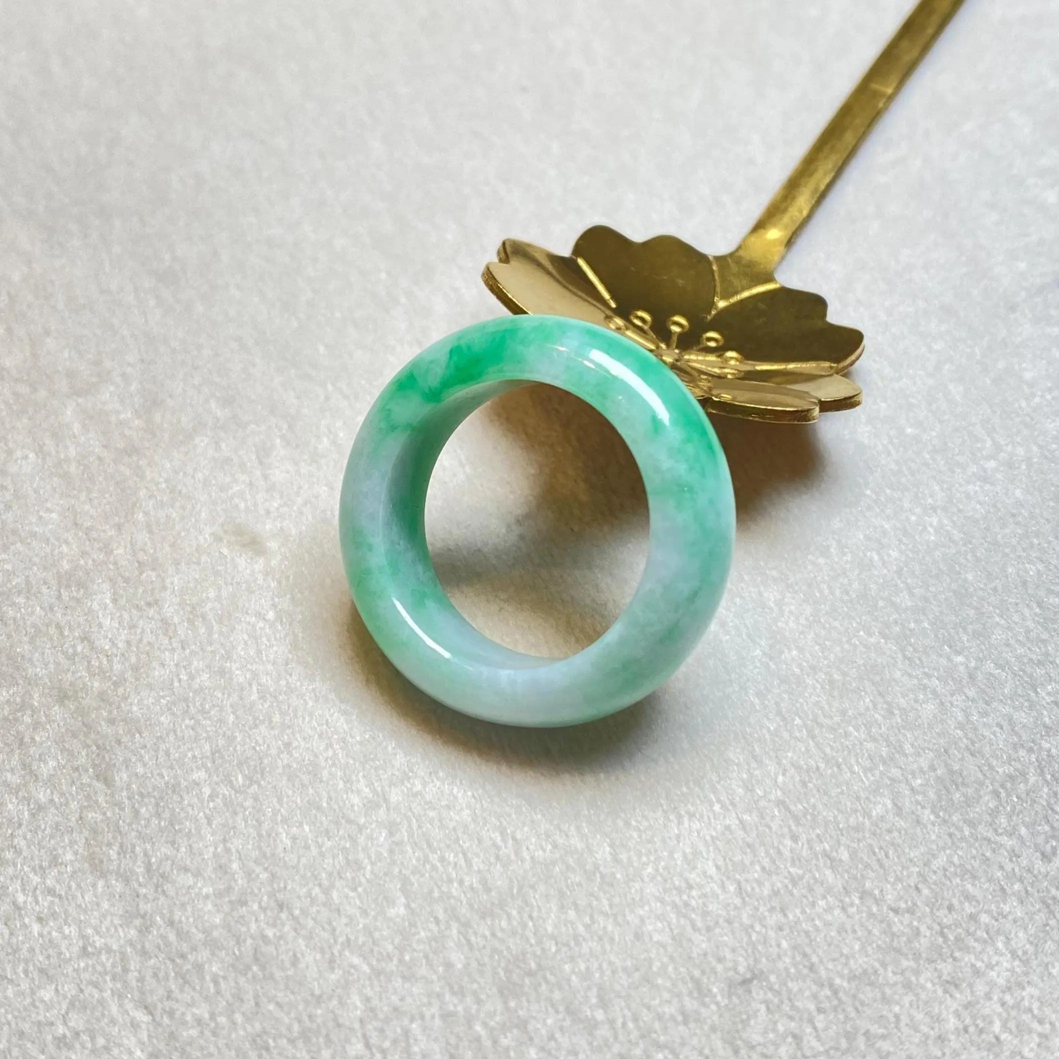 Size 8 Natural Type-A Burmese Imperial Green Jade Band Ring
