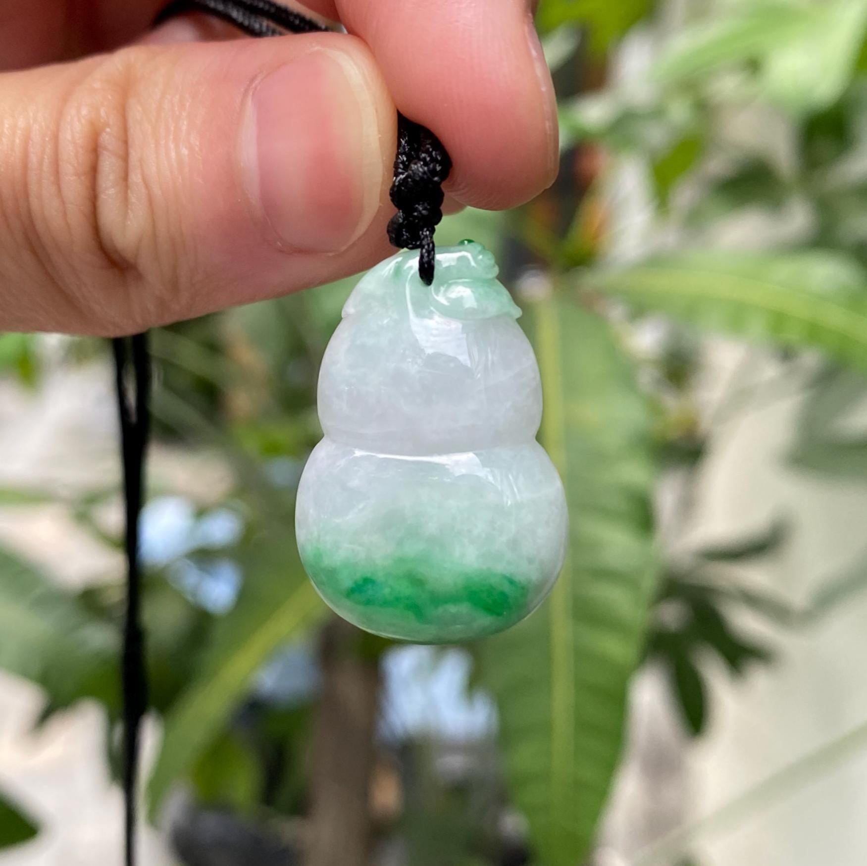 29mm Green Jade Hulu Pendant – Natural Type-A Jadeite