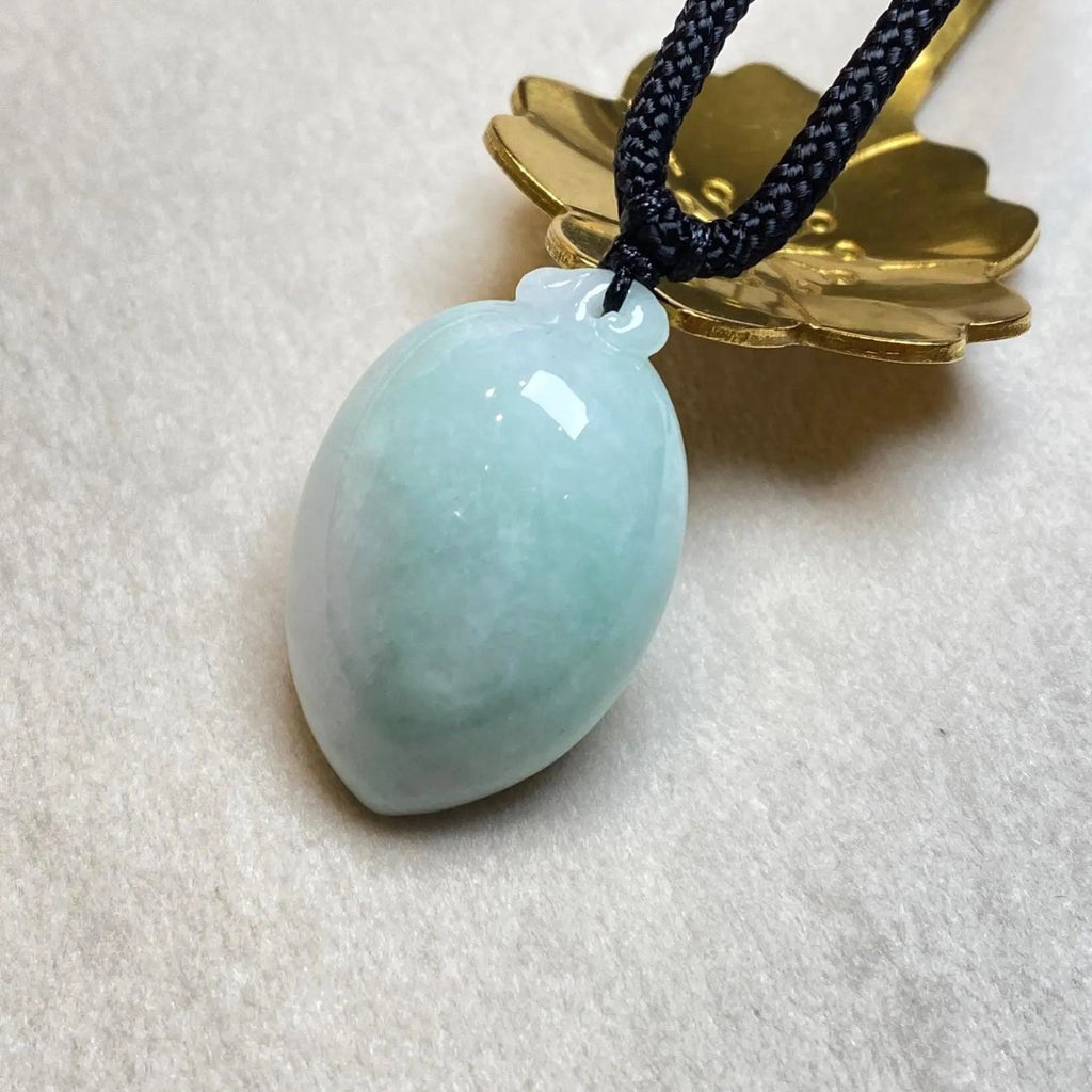 Green Peach-Shaped Carved Jadeite Pendant Necklace