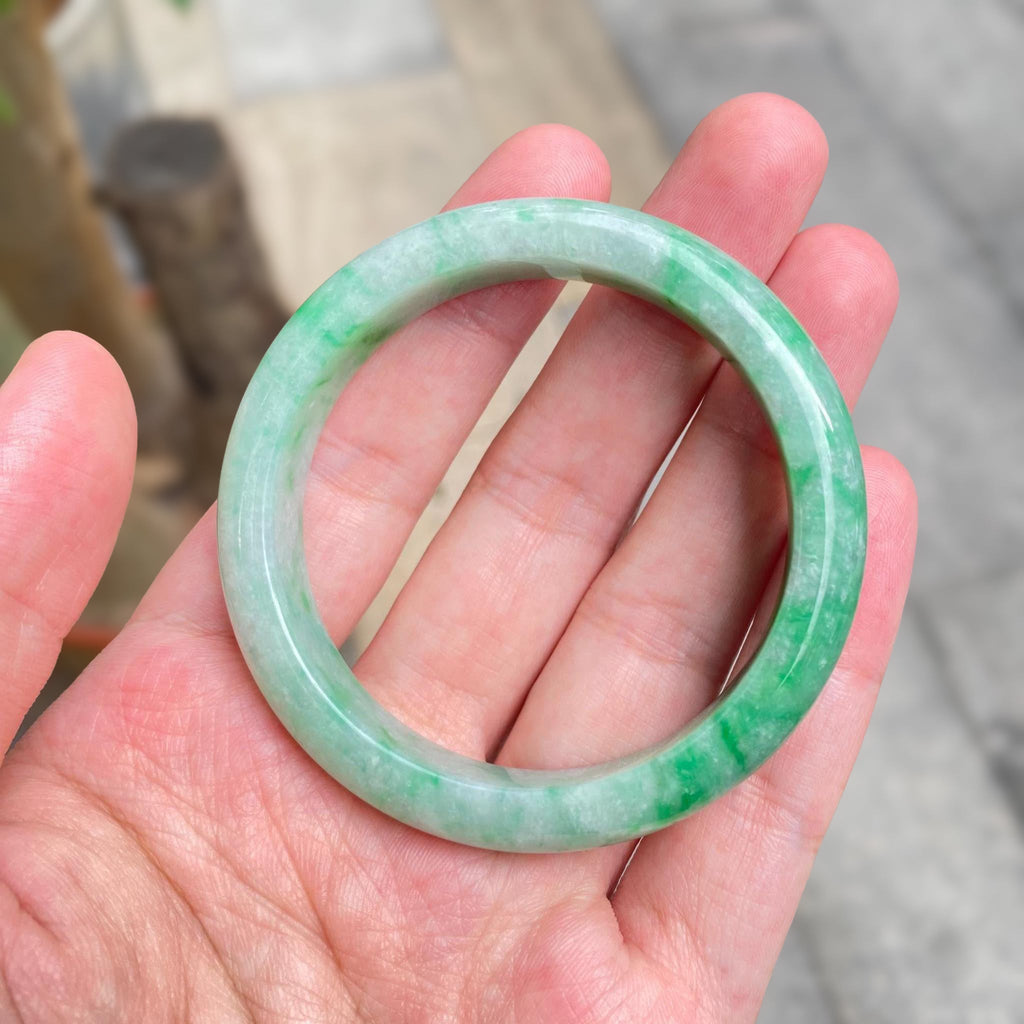 52.6mm Green Color Jadeite Bangle – Untreated Natural Green Burmese Jadeite