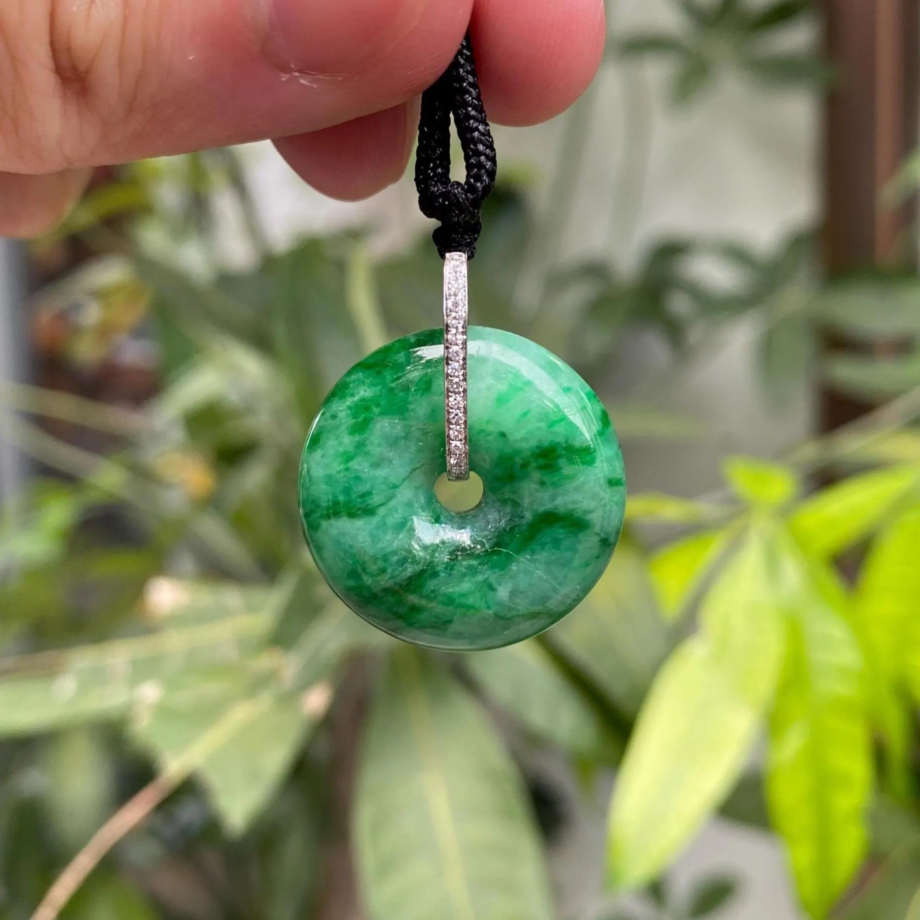 24mm Imperial Green Jade Donut Pendant – 18K White Gold & Diamonds