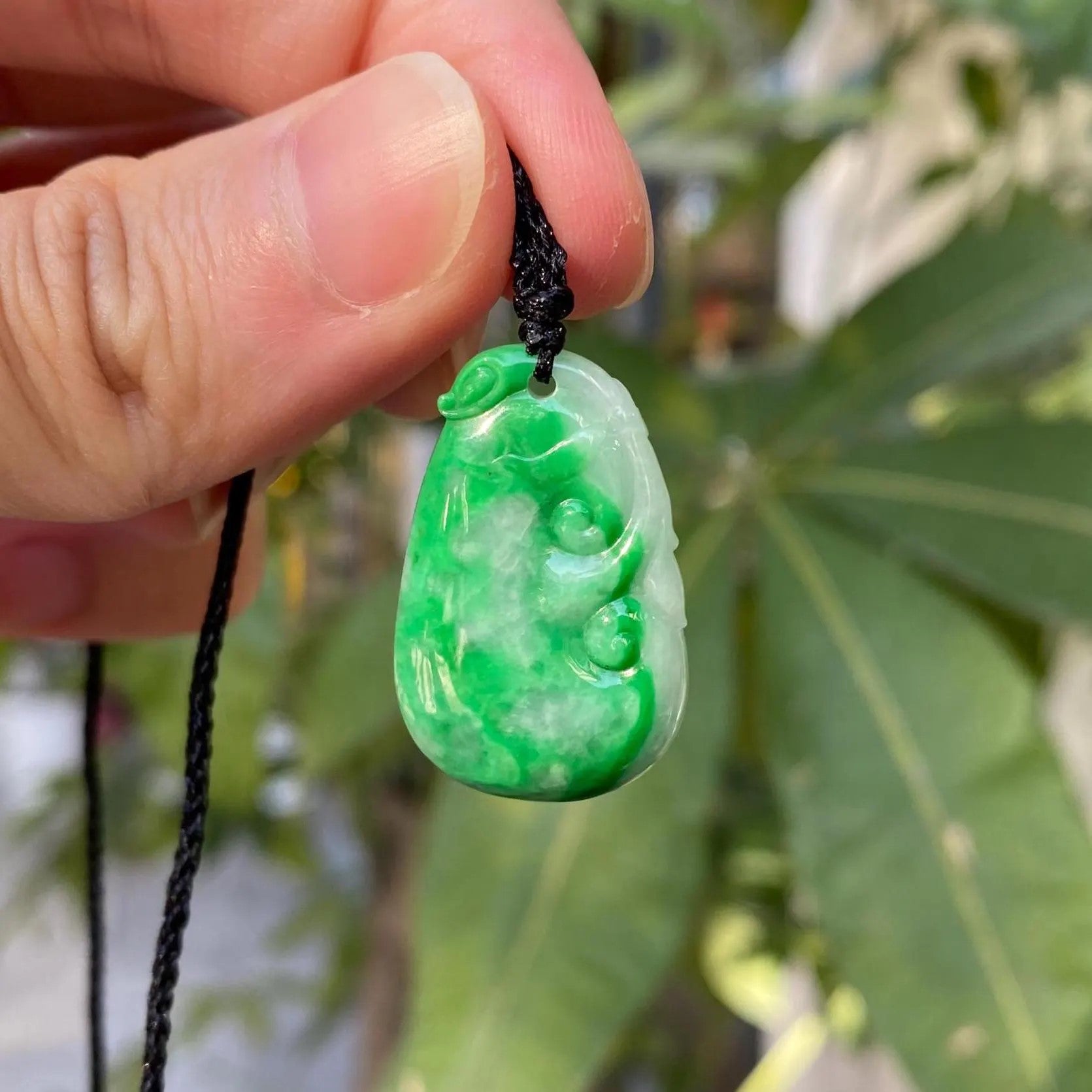 Natural Green Ruyi Jade Pendant - Untreated Burmese Jadeite
