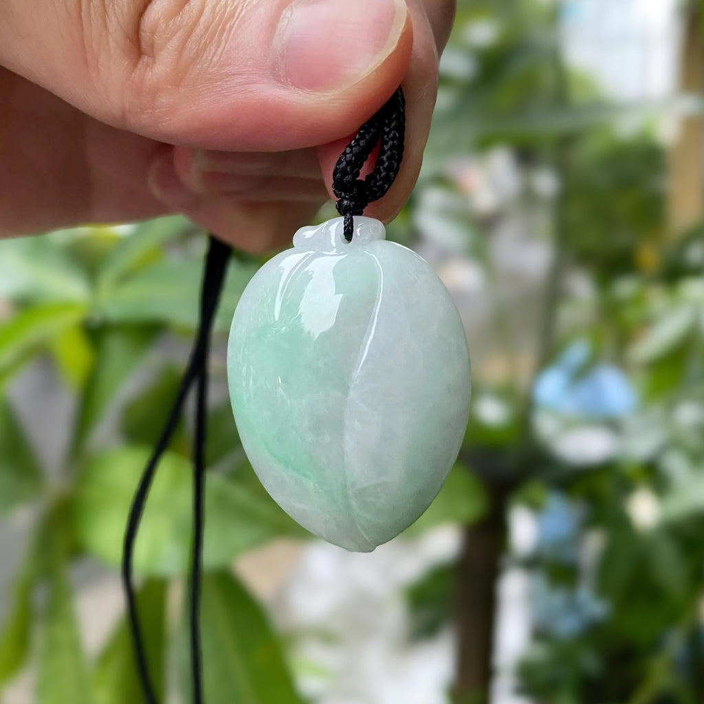 Green Peach-Shaped Carved Jadeite Pendant Necklace