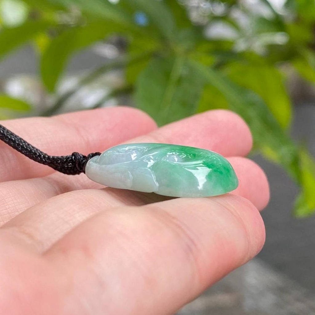 Ruyi Green Jade Pendant – Natural Burmese Jadeite
