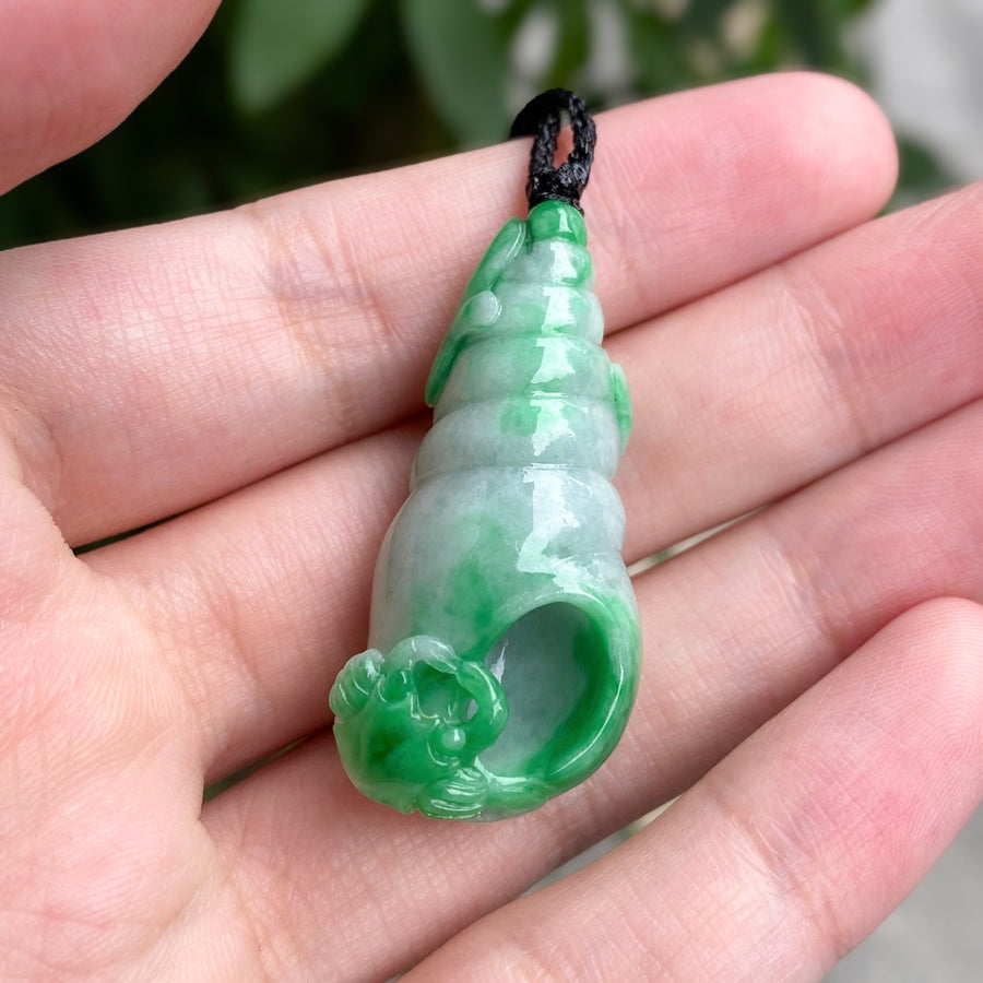 Gransky Natural Burmese Jadeite Sea Shell Pendant - Handmade Ocean-Inspired Jewelry Gift