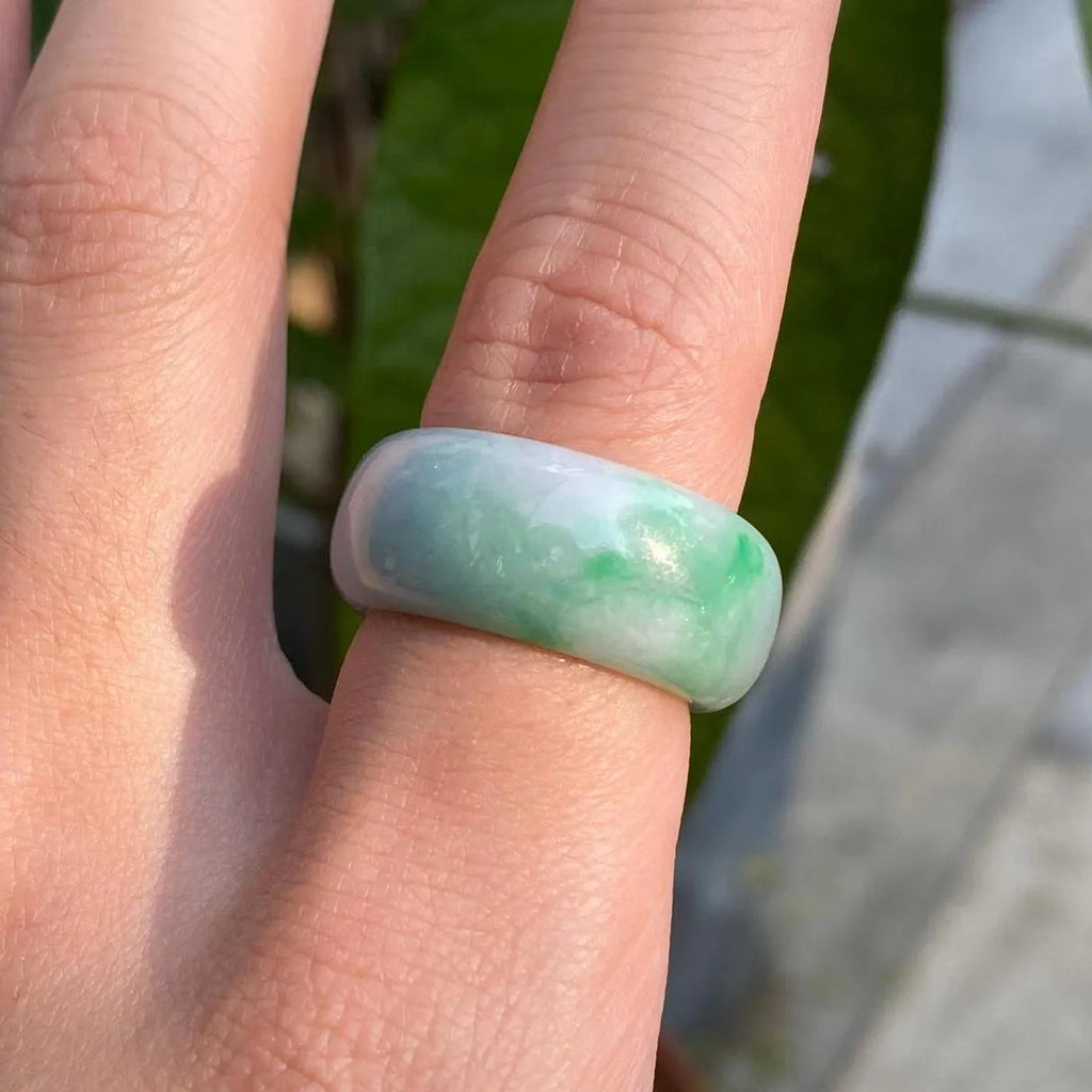 Green Jade Ring Band - Size US 9, Bright Green, Minimalist Elegance