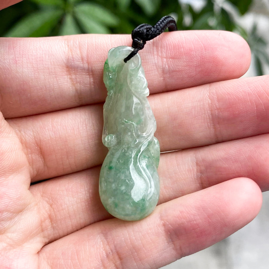 Handcrafted Green Jadeite Hulu & Ruyi Pendant – Natural Type-A Jade Adjustable Cord