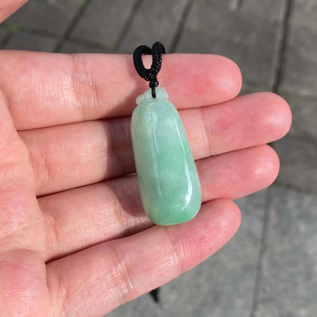 Gransky Handmade Melon Shape Green Jade Pendant