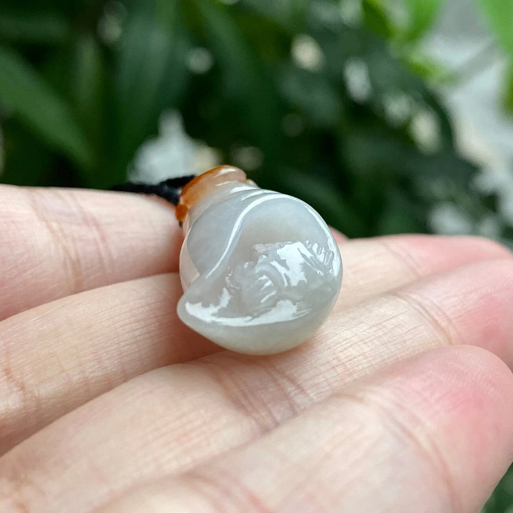 Gransky Natural Burmese Jadeite Sea Shell Pendant - Handmade Ocean-Inspired Jewelry Gift