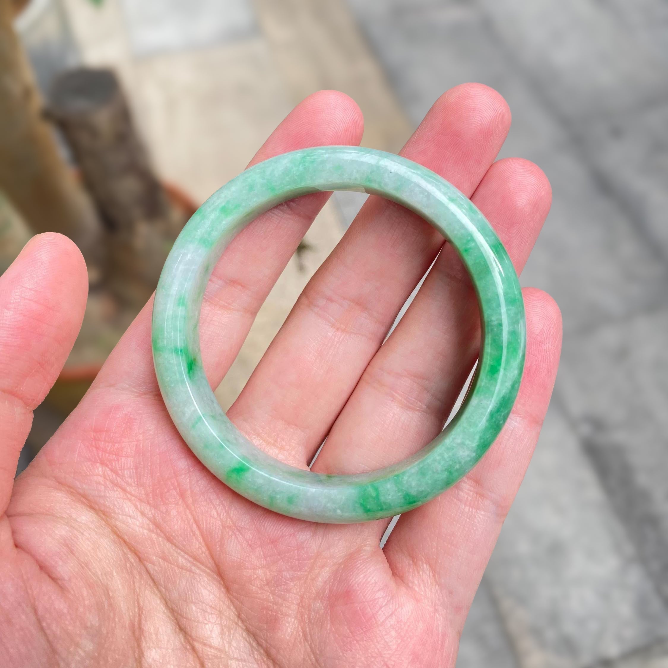 52.6mm Green Color Jadeite Bangle – Untreated Natural Green Burmese Jadeite
