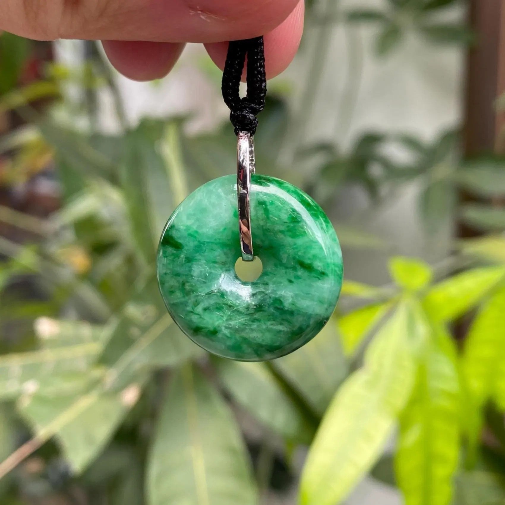 24mm Imperial Green Jade Donut Pendant – 18K White Gold & Diamonds