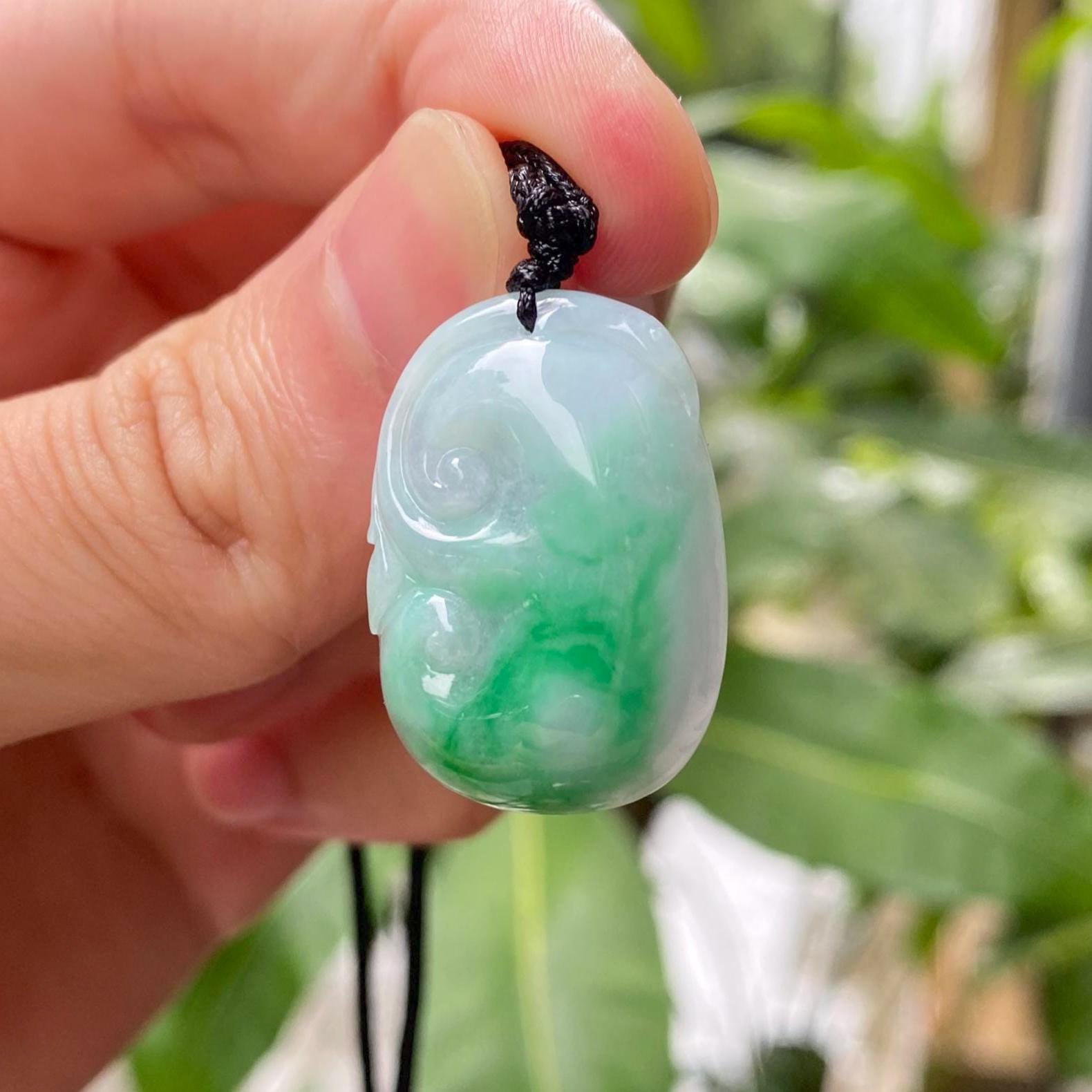 Ruyi Green Jade Pendant – Natural Burmese Jadeite