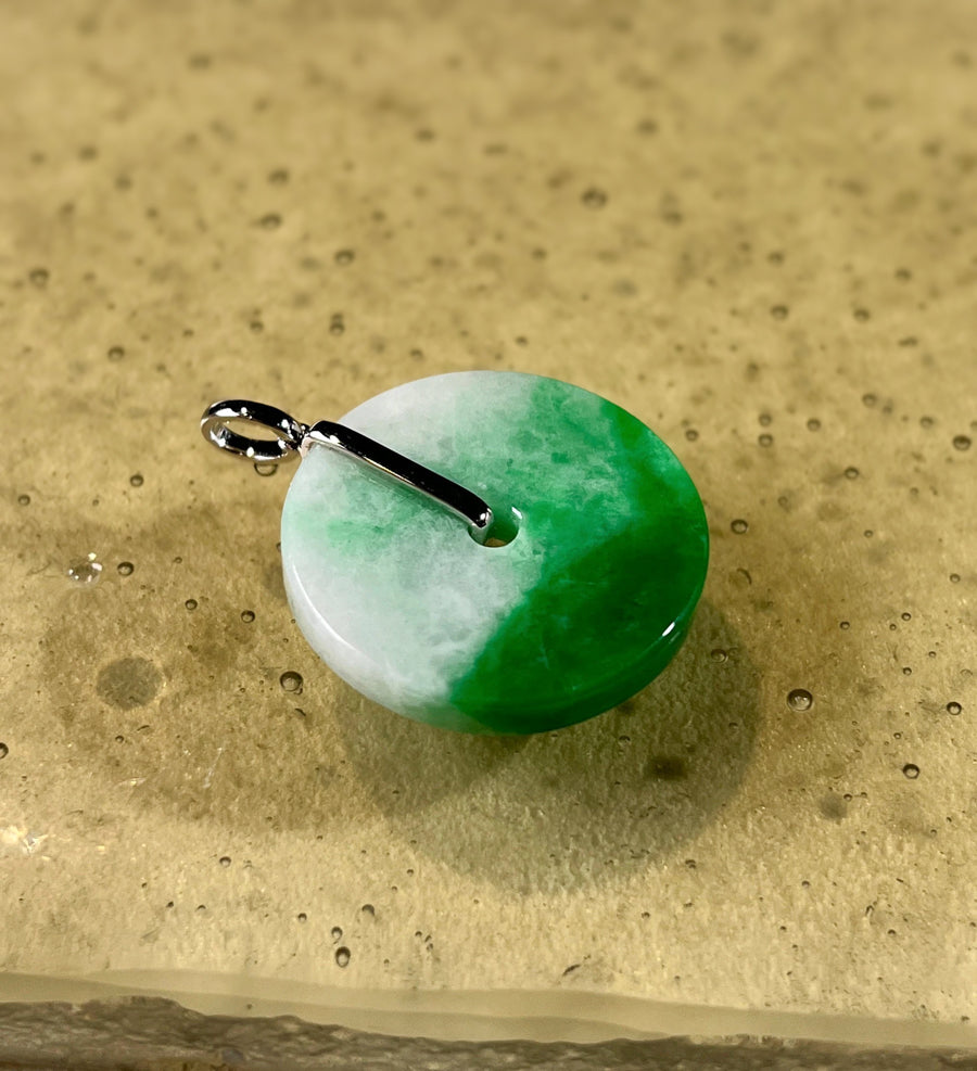 Cute Green Jade Disc Donut Pendant 18k White Gold Bail