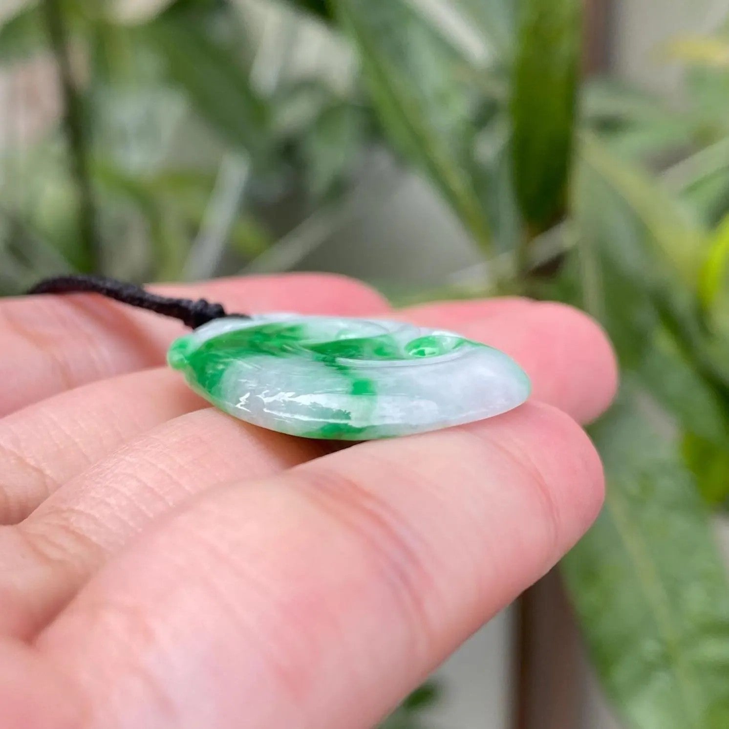 Ruyi Green Jade Pendant – Natural Burmese Jadeite