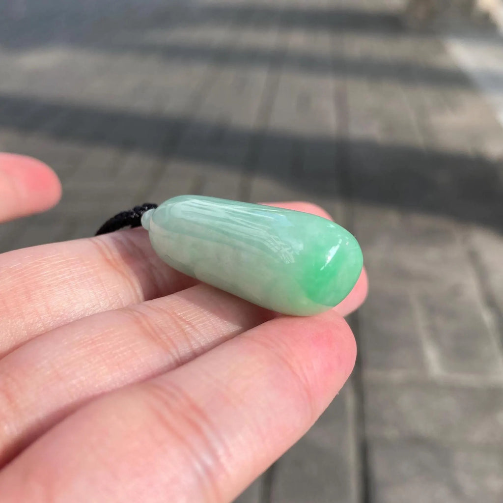 Gransky Handmade Melon Shape Green Jade Pendant