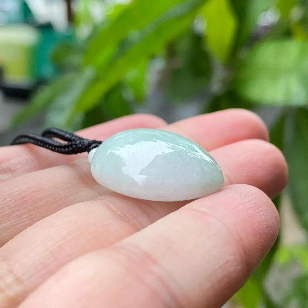 Green Peach-Shaped Carved Jadeite Pendant Necklace