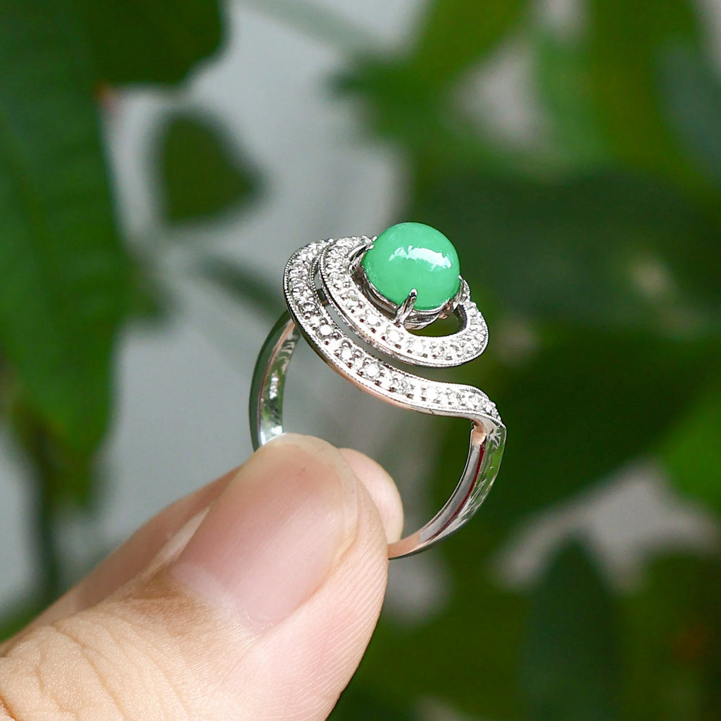Gransky 18K White Gold Apple Green Jadeite Diamonds Ring