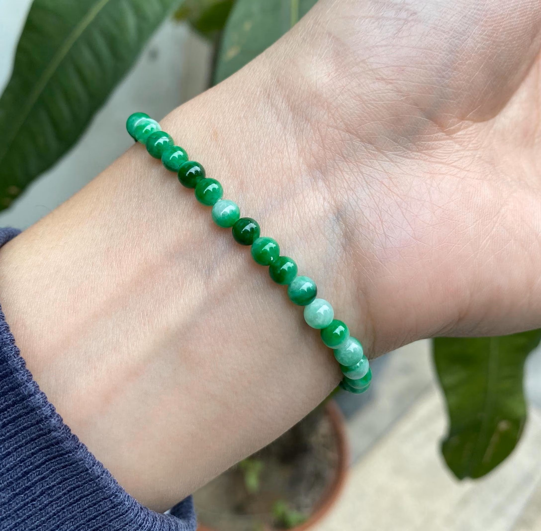 Imperial Green Jade Beaded Bracelet – Stretchy 17cm with 35 Natural Jade Beads (5mm-6mm)