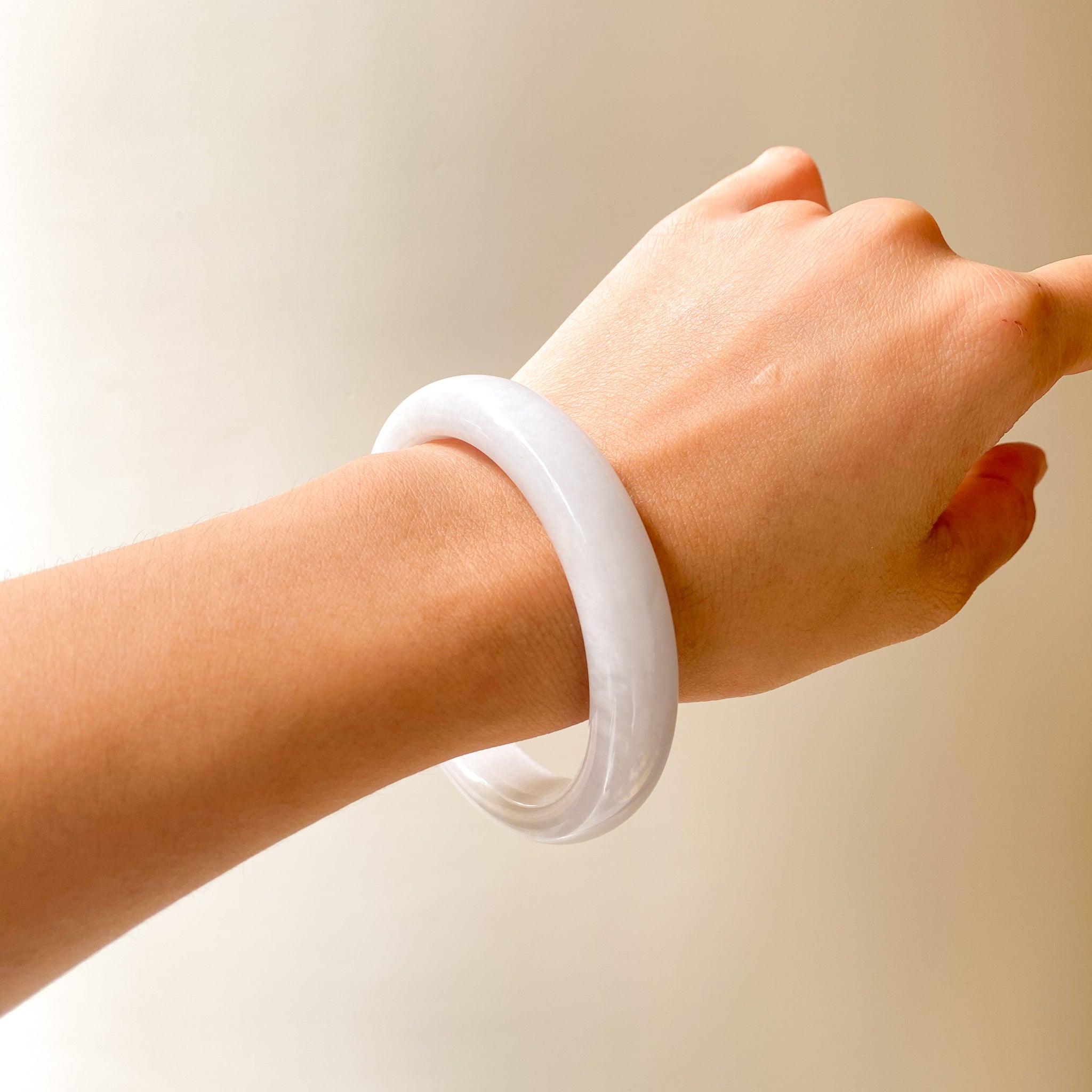 56.5-58.0mm Natural Jadeite Real Jade Round Bangle Bracelet