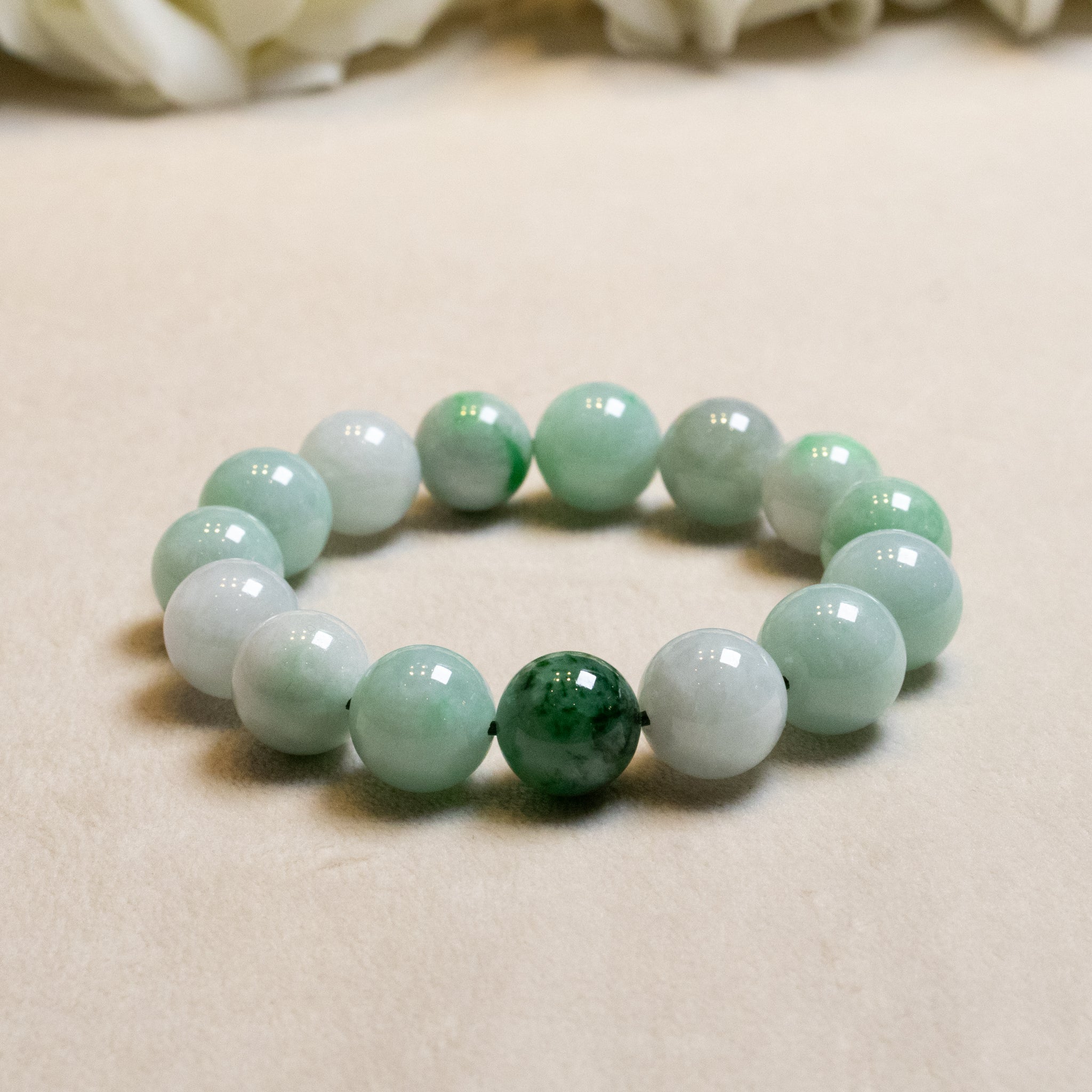 Handcrafted Green Jade Beaded Bracelet – Stretchy 18cm with 15 Natural Jade Beads
