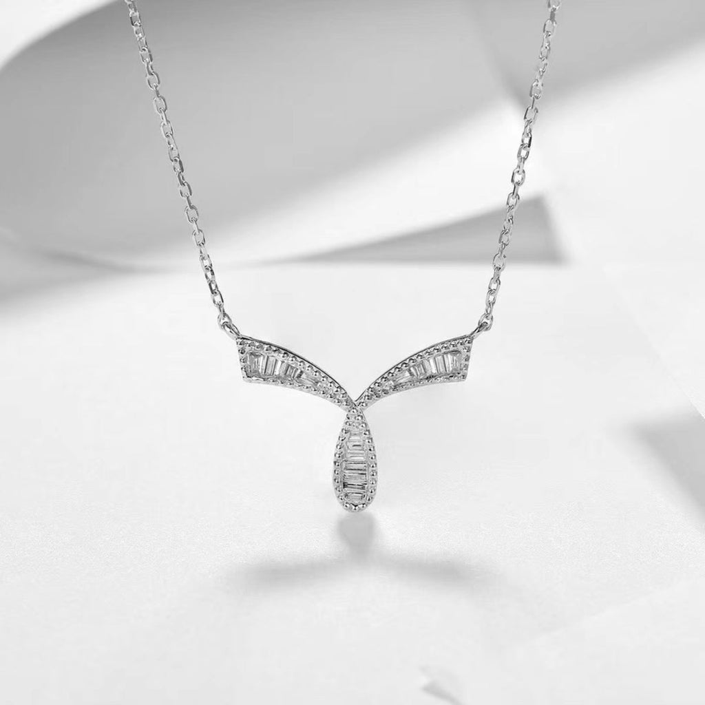 Gransky 18K White Gold Y Shape Diamond Charm Necklace