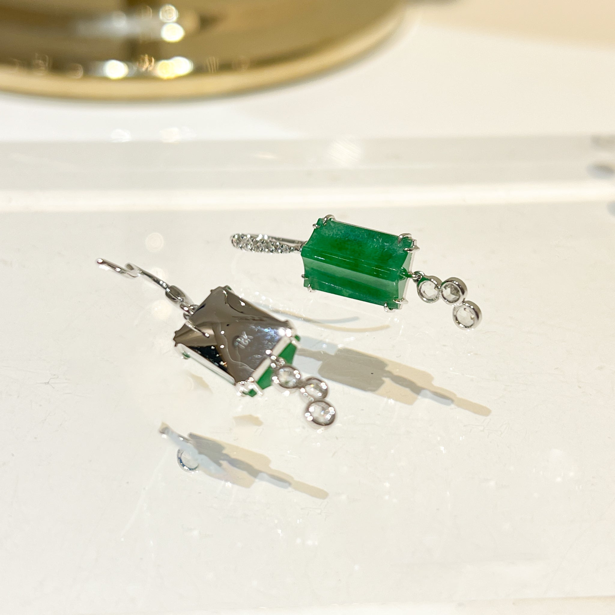 GRANSKY X KATHERINE 18K Gold Intense Green Jadeite Diamond Earrings