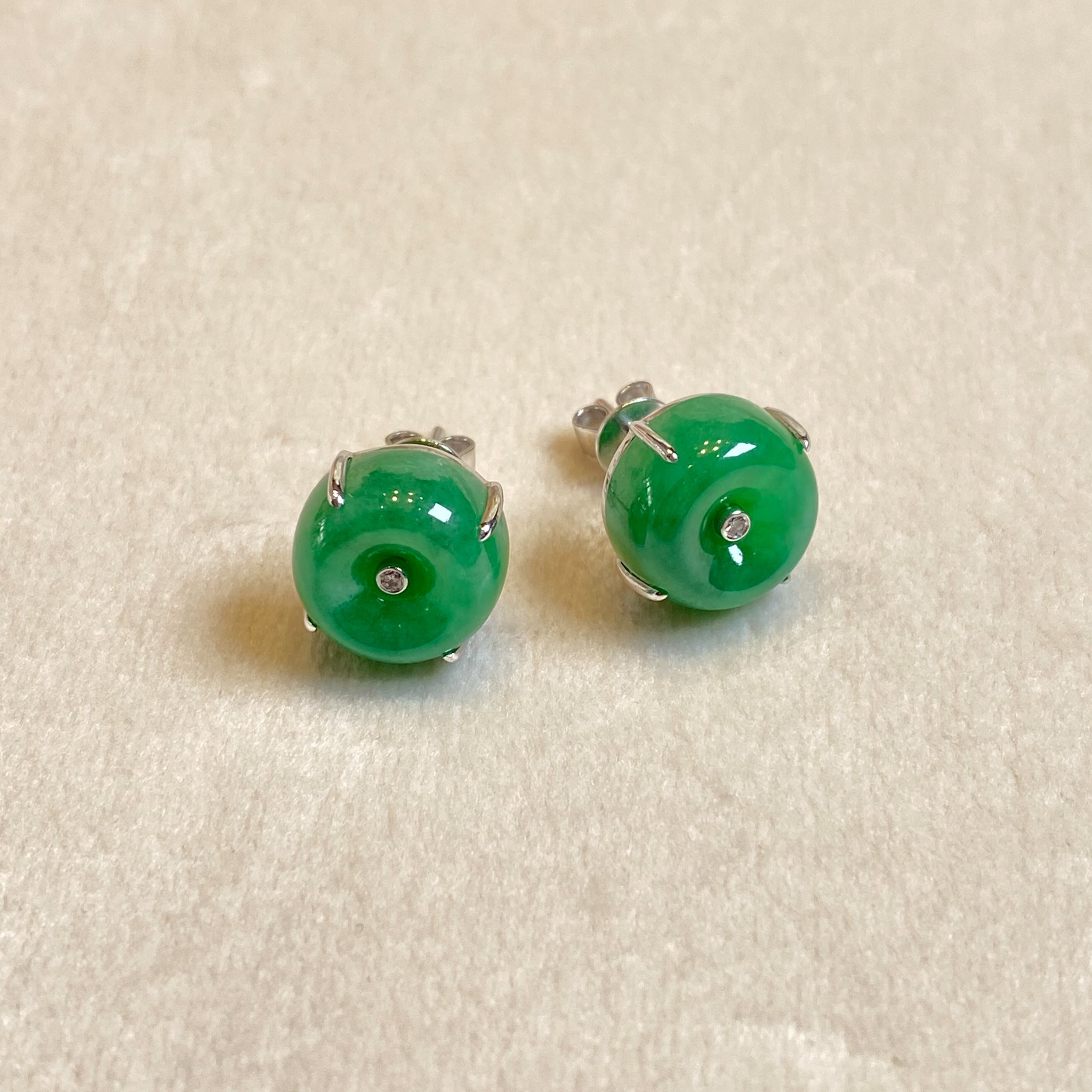 18K White Gold Donut Green Jade Stud Earrings