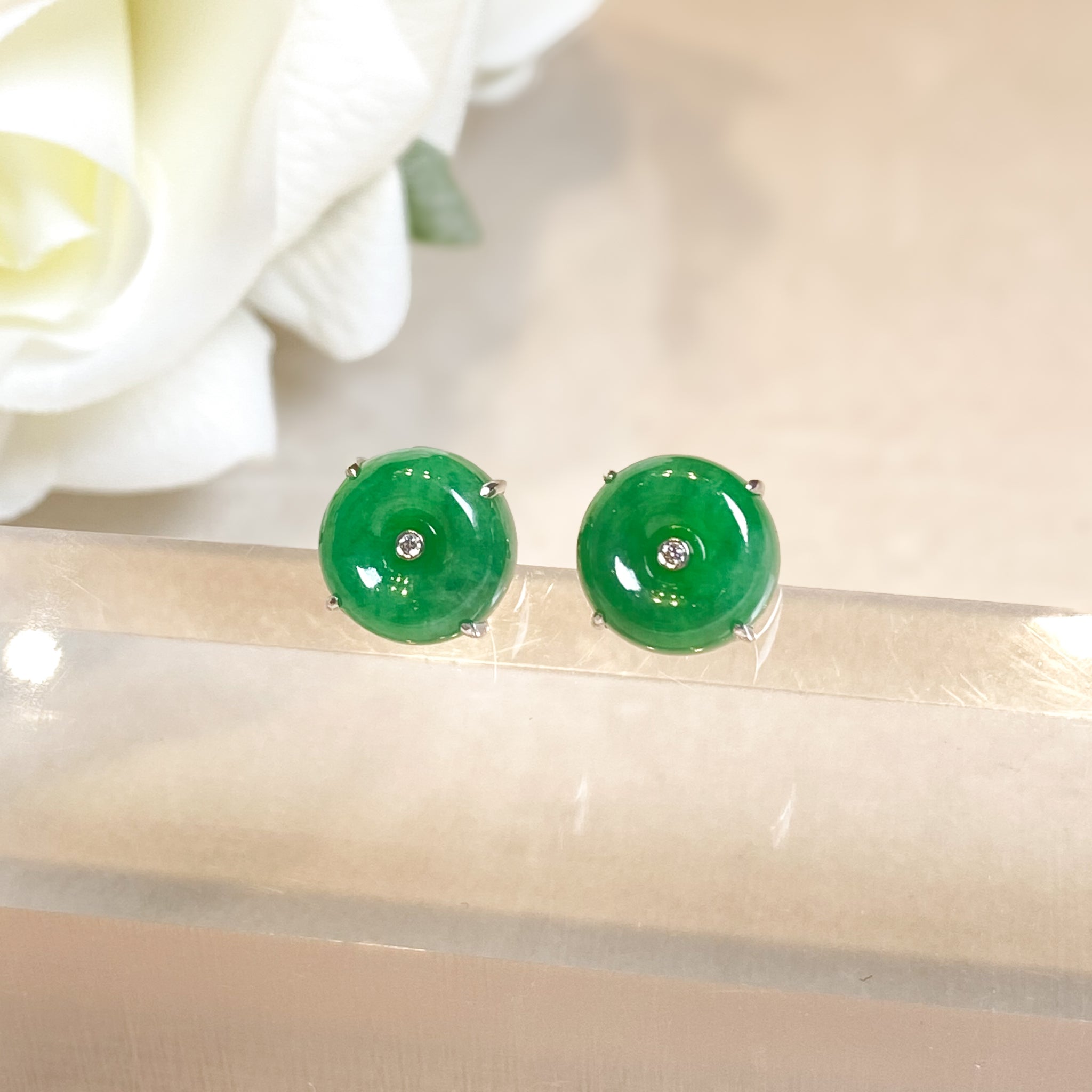 18K White Gold Donut Green Jade Stud Earrings