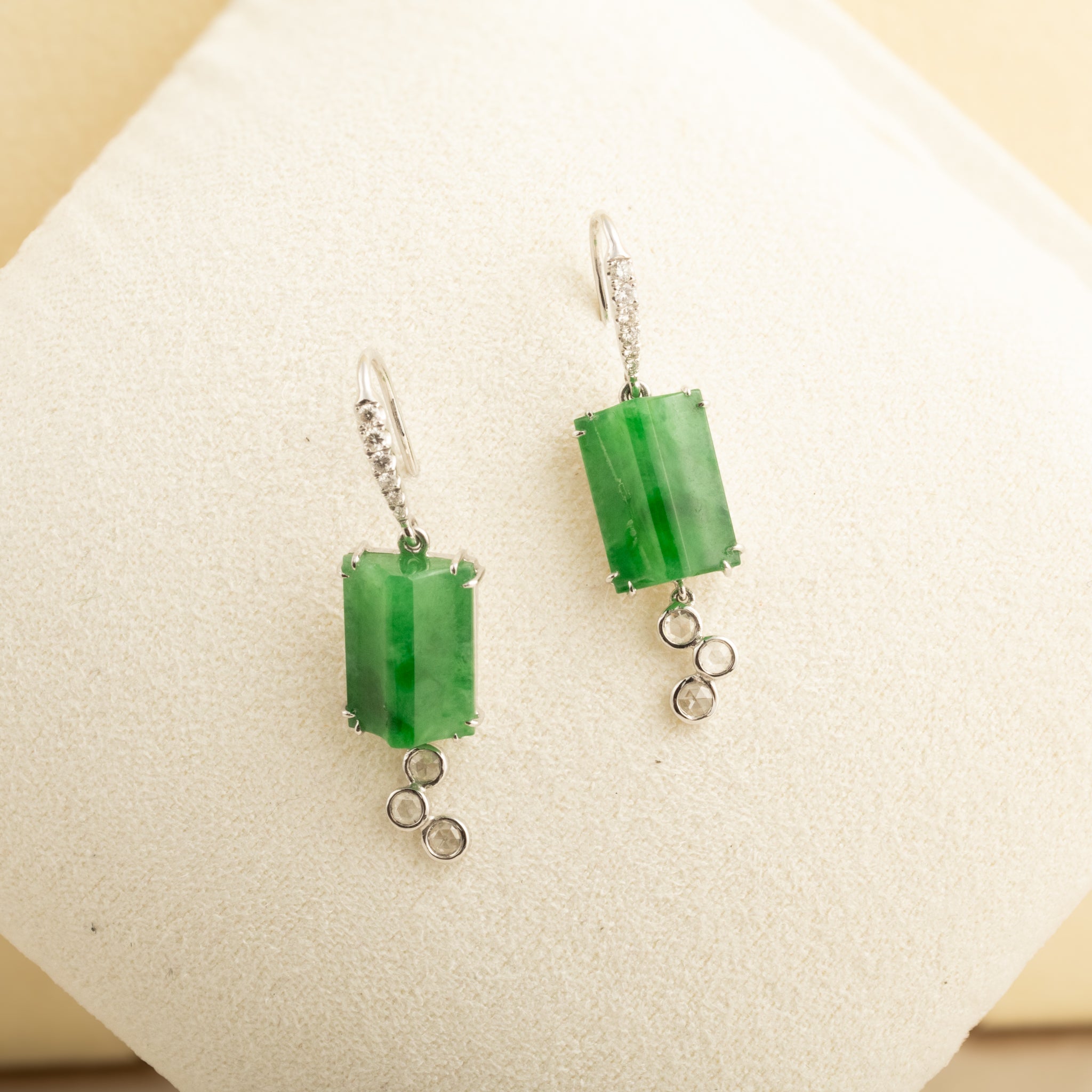 GRANSKY X KATHERINE 18K Gold Intense Green Jadeite Diamond Earrings