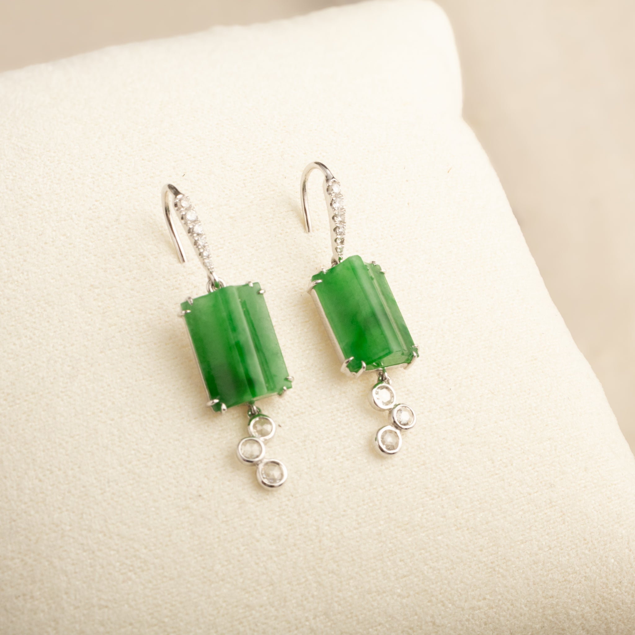 GRANSKY X KATHERINE 18K Gold Intense Green Jadeite Diamond Earrings