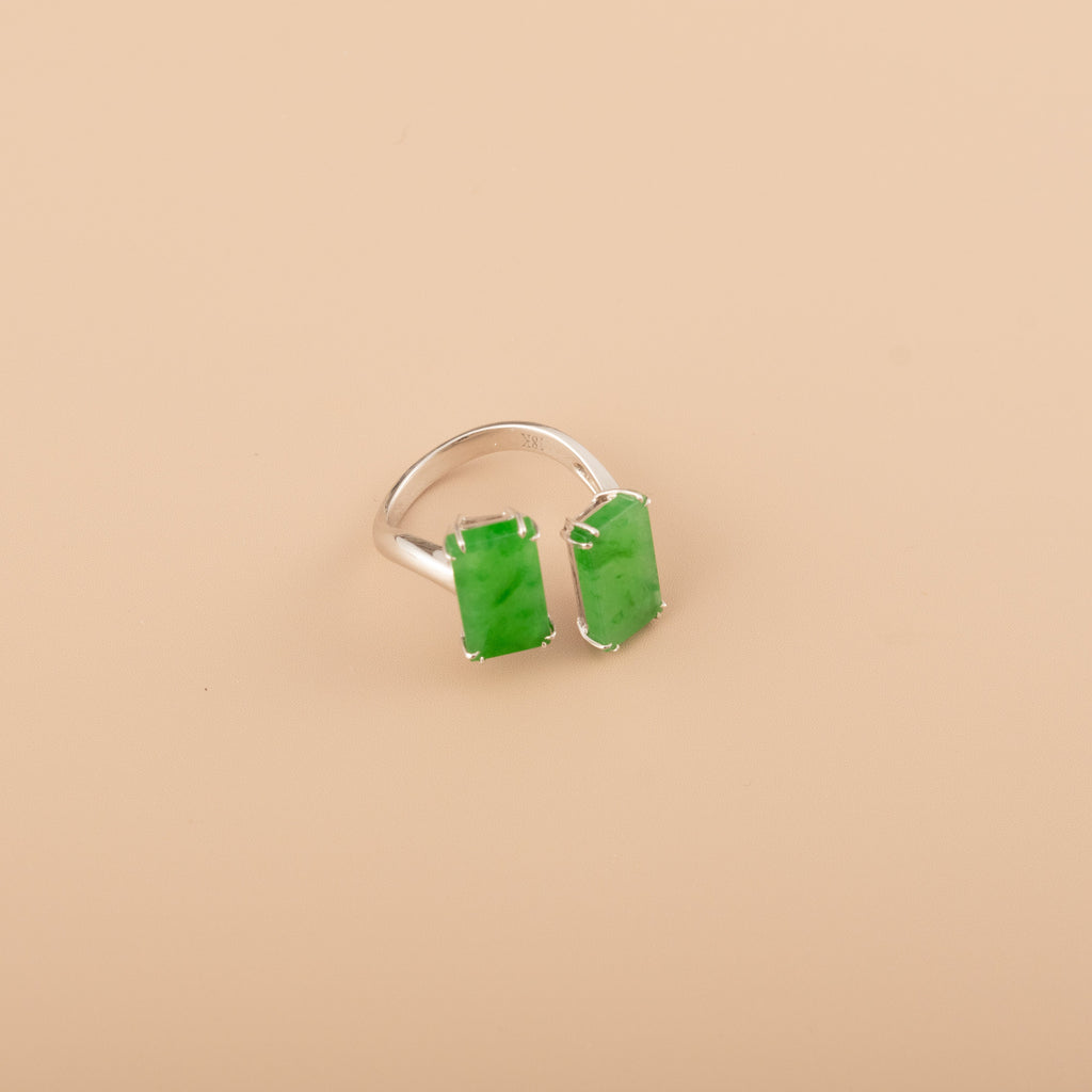 GRANSKY X KATHERINE 18K White Gold Natural Green Jade Bypass Jade Ring