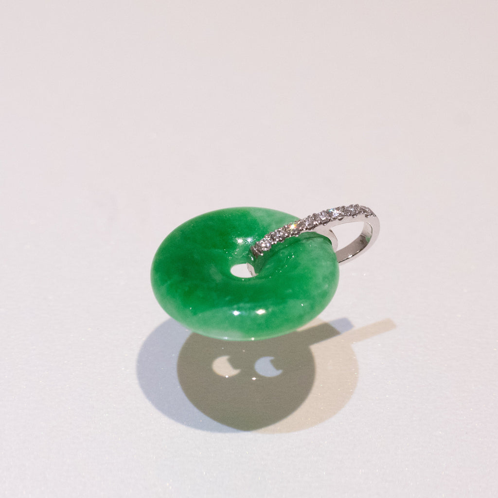 Imperial Apple Green Jade Donut Pendant Necklace 18K White Gold Diamonds 16.6mm