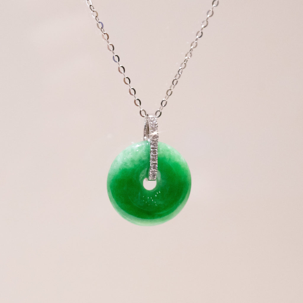 Imperial Apple Green Jade Donut Pendant Necklace 18K White Gold Diamonds 16.6mm