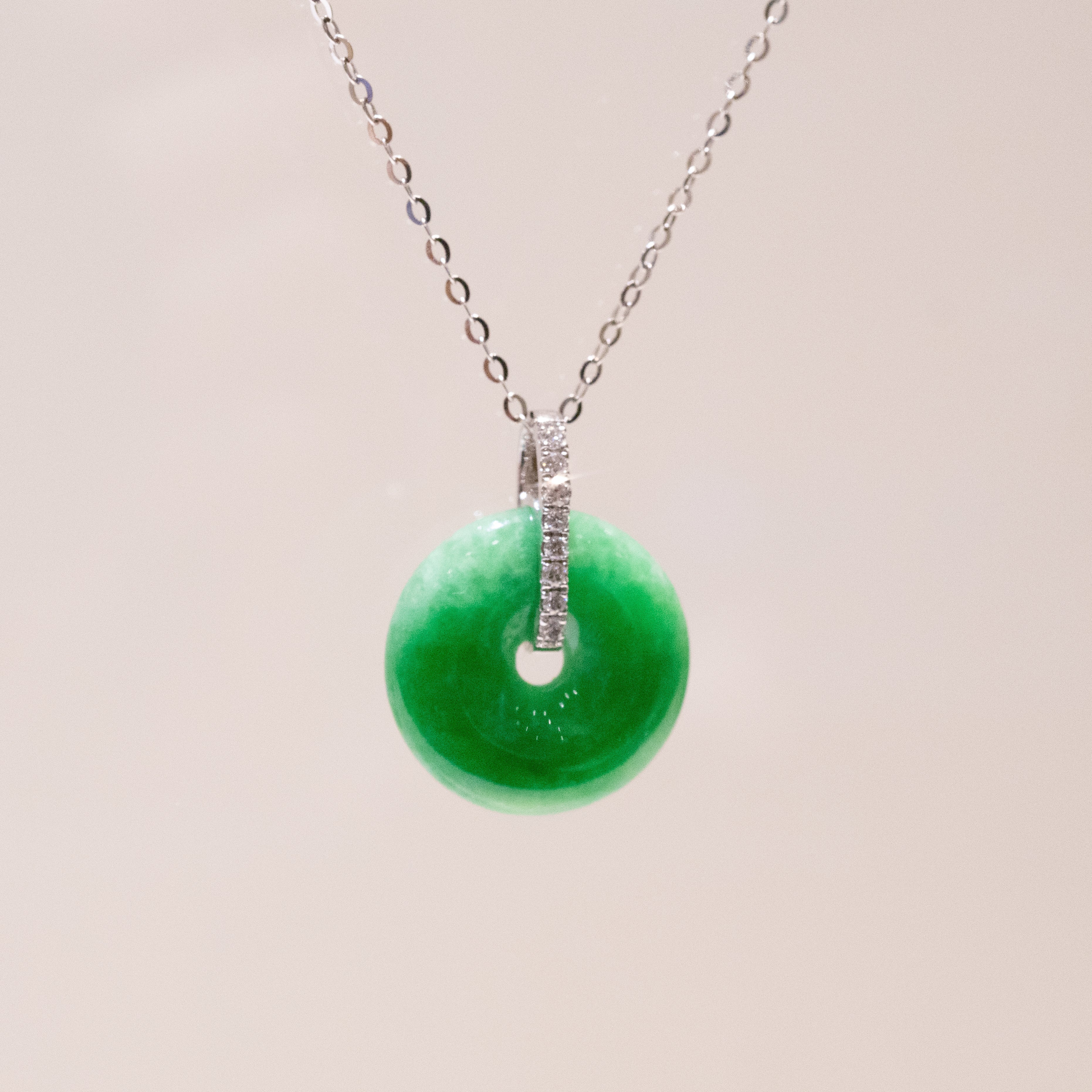 Imperial Apple Green Jade Donut Pendant Necklace 18K White Gold Diamonds 16.6mm