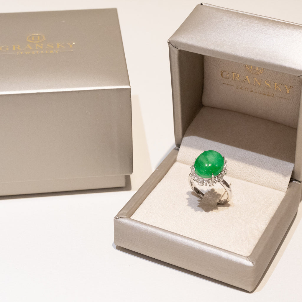 US6.25 Bright Apple Green Cabochon Jadeite Ring – 18k White Gold & Natural Diamonds