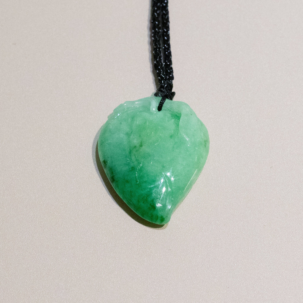 Green Peach-Shaped Carved Jadeite Pendant Necklace