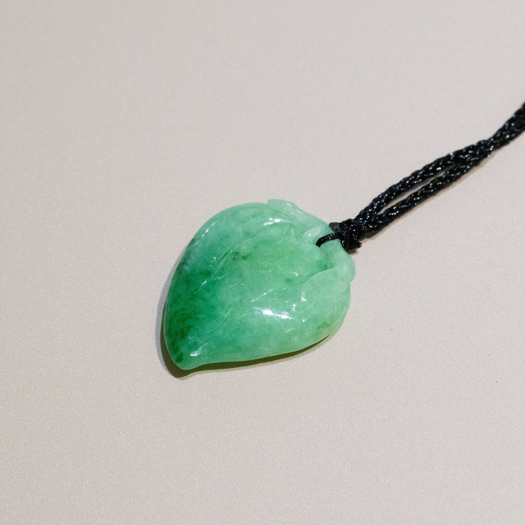 Green Peach-Shaped Carved Jadeite Pendant Necklace