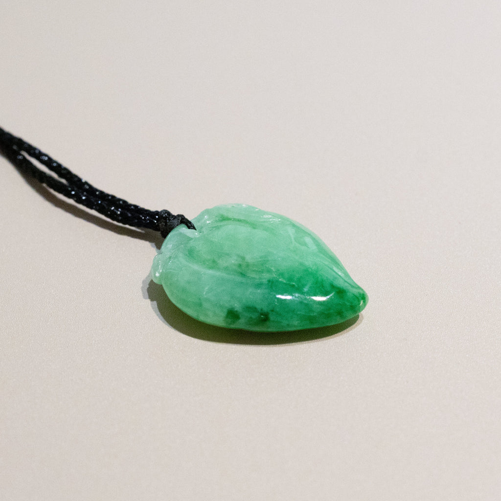 Green Peach-Shaped Carved Jadeite Pendant Necklace