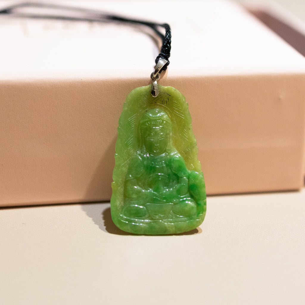 43.8mm Handmade Bright Green Guanyin Jade Pendant in 18K White Gold