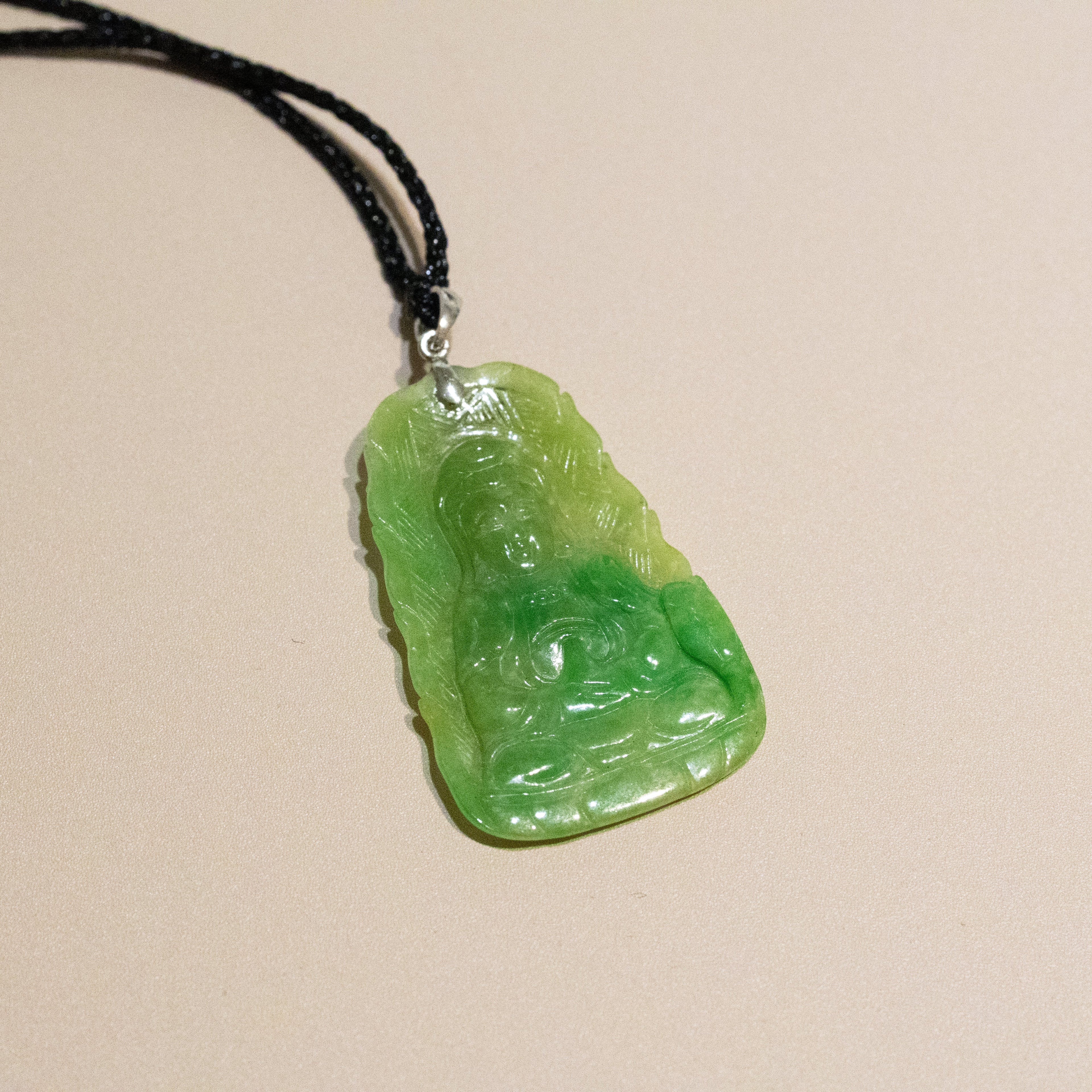 43.8mm Handmade Bright Green Guanyin Jade Pendant in 18K White Gold