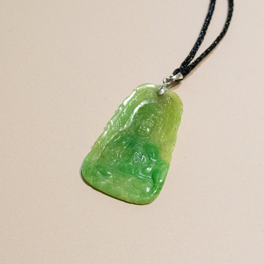 43.8mm Handmade Bright Green Guanyin Jade Pendant in 18K White Gold