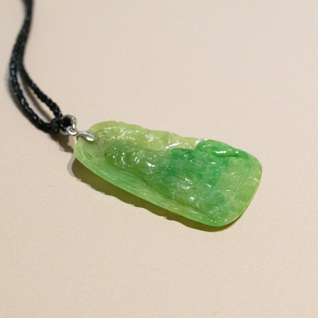 43.8mm Handmade Bright Green Guanyin Jade Pendant in 18K White Gold
