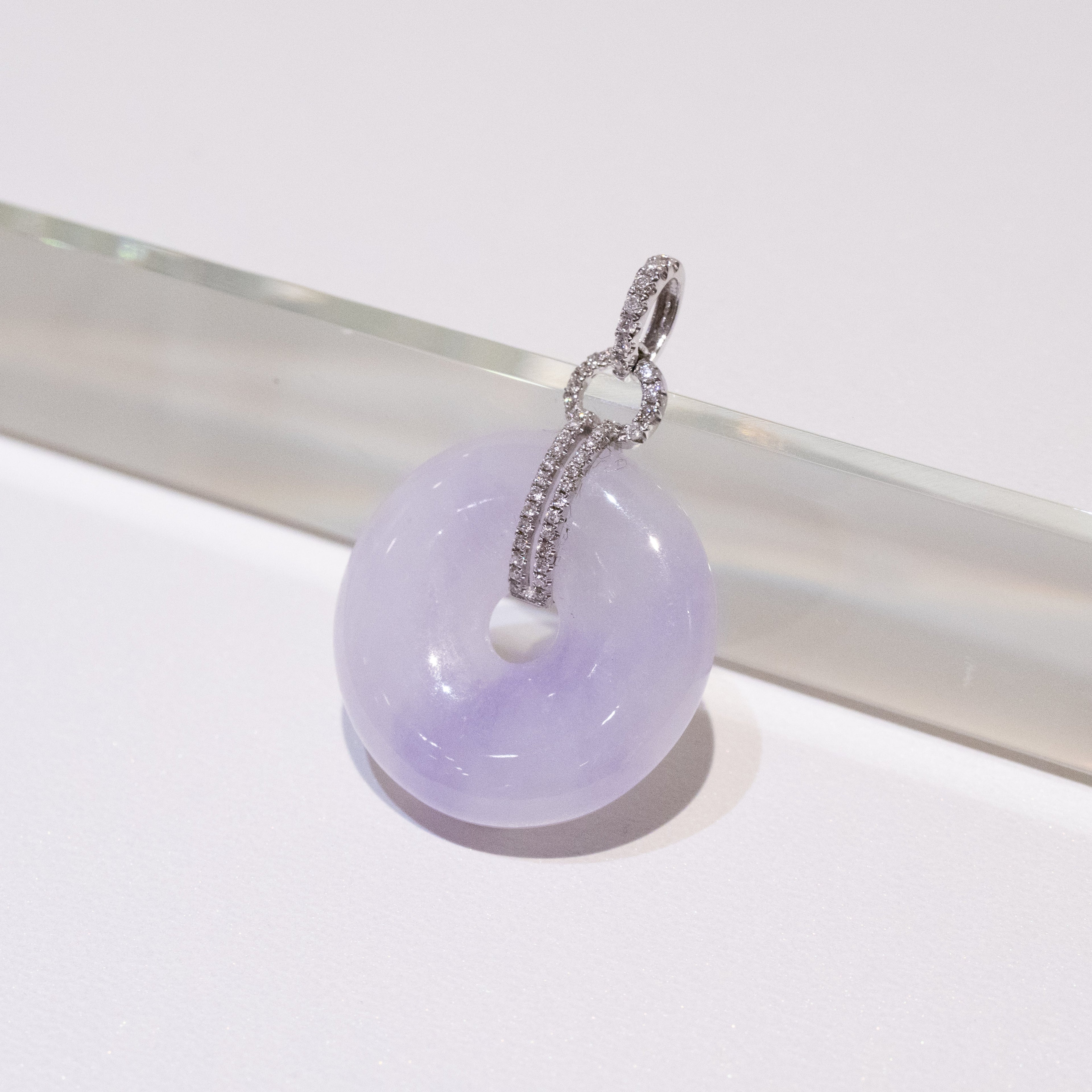 Luxurious Purple Jade Donut Pendant Necklace in 18K White Gold with Diamonds