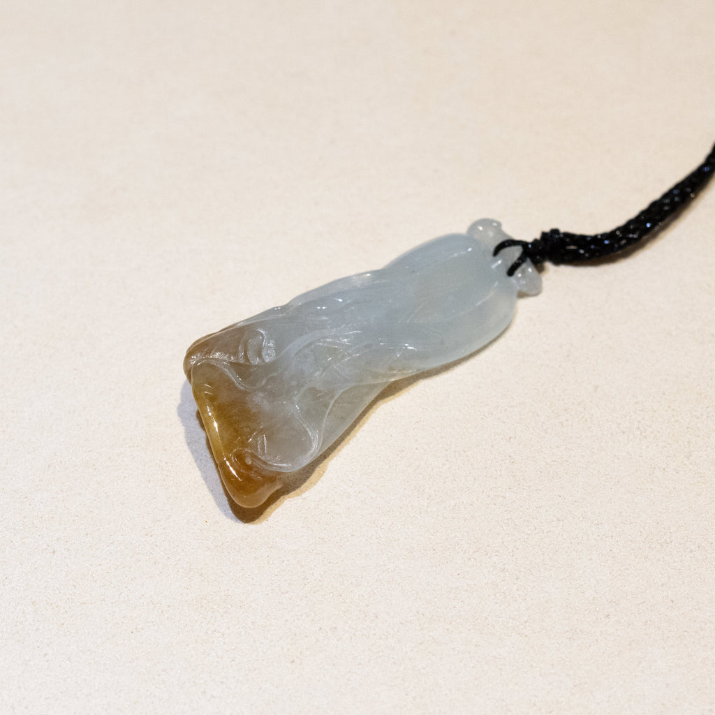 Handmade Carving Melon Shape Brown Jade Pendant Necklace