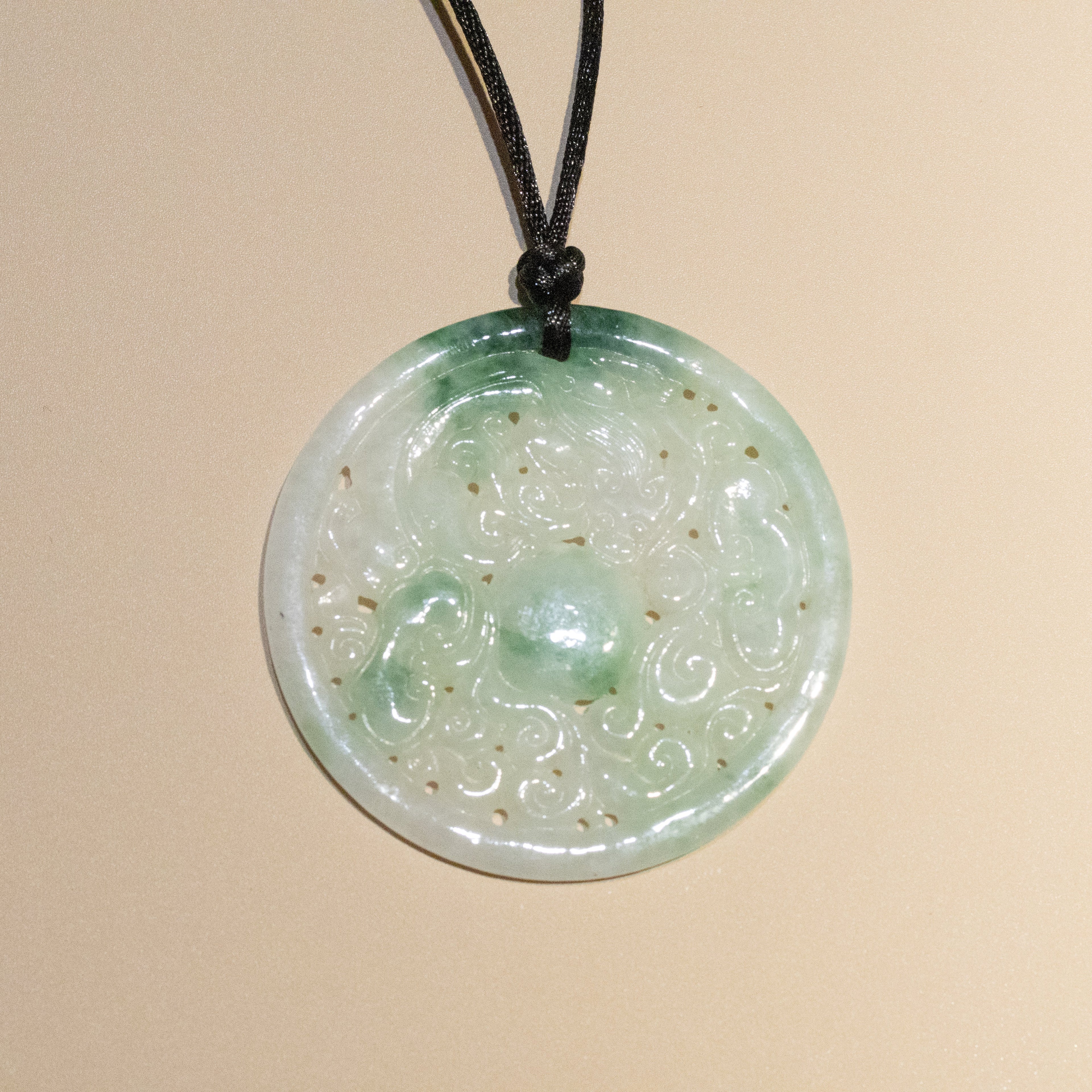 Genuine Green Jade Carved Dragon Round Pendant Necklace
