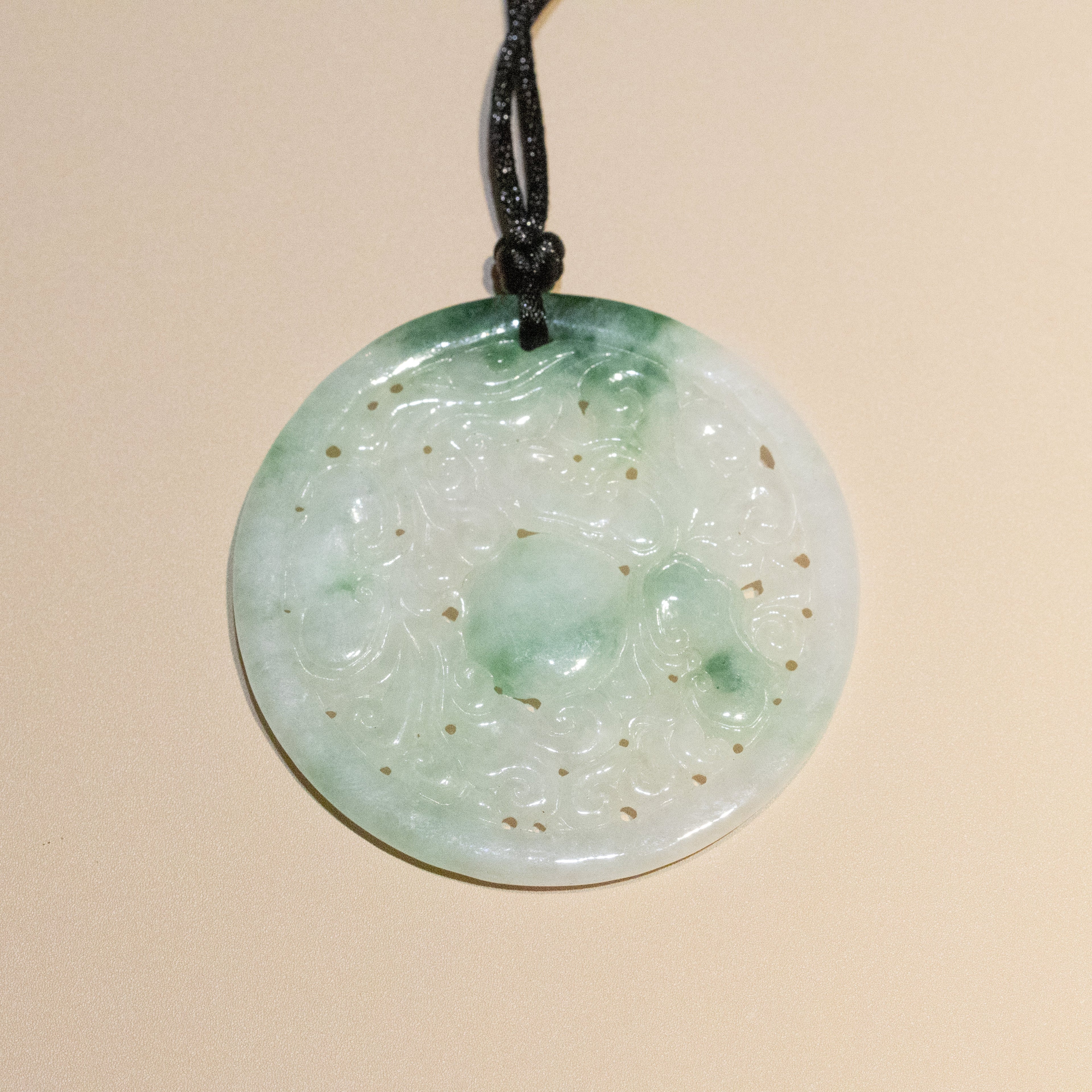Genuine Green Jade Carved Dragon Round Pendant Necklace