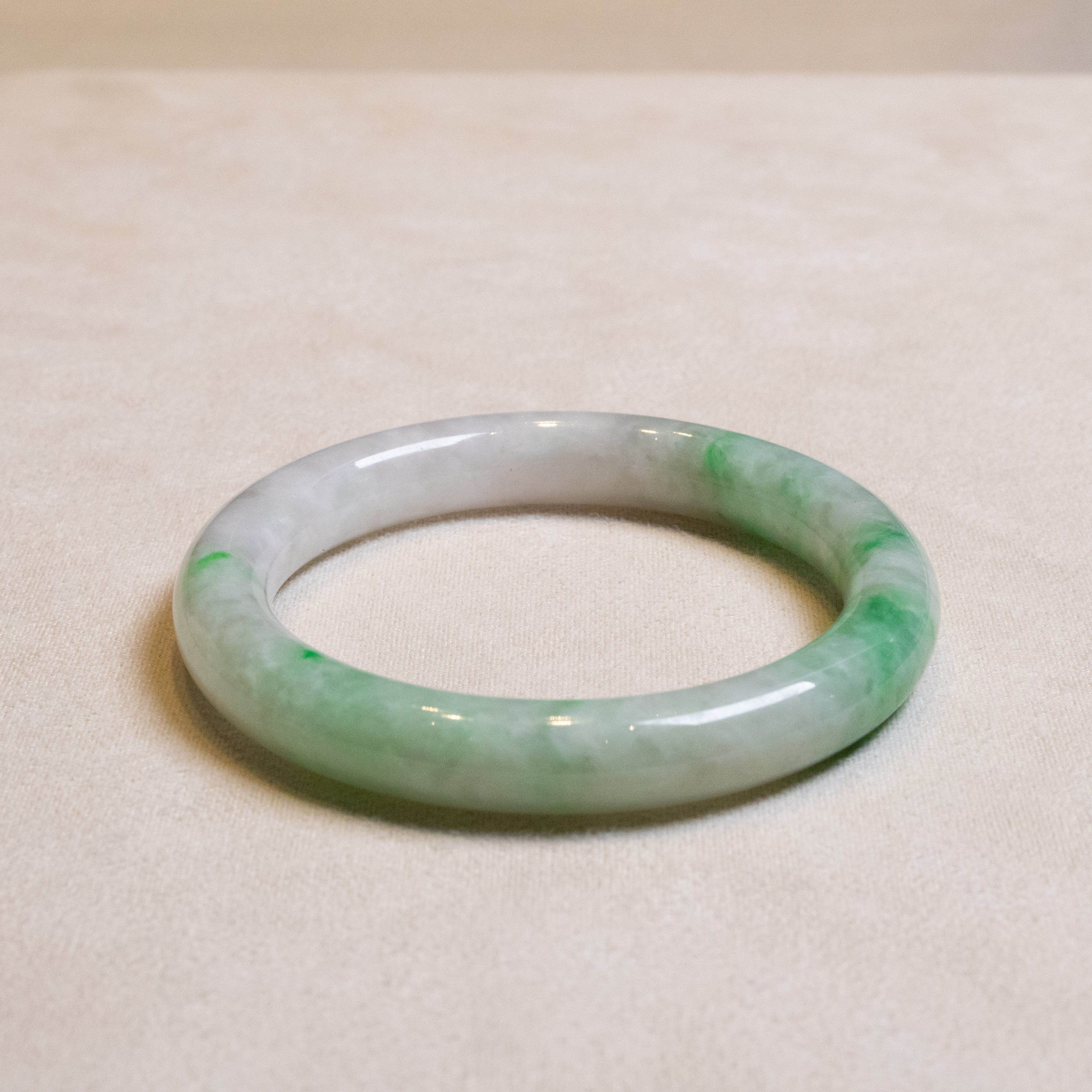 54.6mm Bright Green Color Jadeite Bangle – Untreated Natural Green Burmese Jadeite